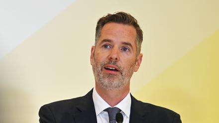 Christian Dürr, Fraktionsvorsitzender der FDP-Bundestagsfraktion, gibt ein Statement im Reichstag in Berlin (Archivbild).