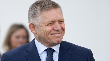 Der slowakische Premier Robert Fico im Oktober 2024 während eines Treffens mit seinen Kollegen aus Ungarn und Serbien, das dem Kampf gegen „illegale Migration“ gewidmet war.