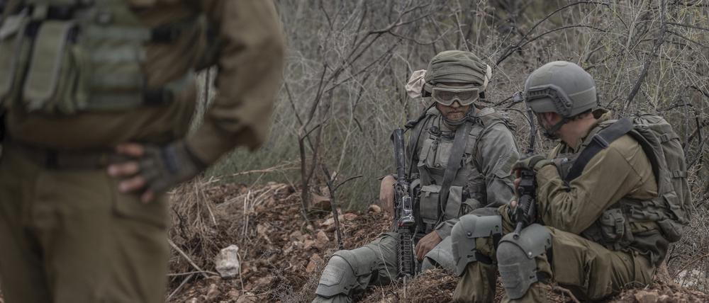 Israelische Soldaten in der südlibanesischen Kleinstadt Naqoura (Nakura) an der Grenze zu Israel. 