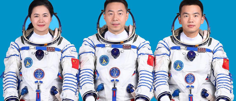 Die Astronauten sollen ein halbes Jahr im All bleiben und dort Experimente durchführen.