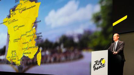 Die 112. Tour de France: Tour-Chef Christian Prudhomme stellt die Strecke der nächsten Frankreich-Rundfahrt vor. 