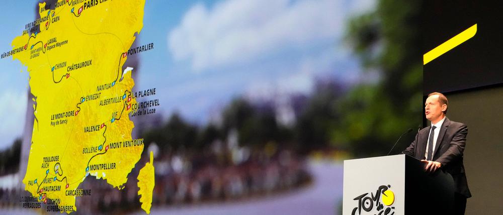 Die 112. Tour de France: Tour-Chef Christian Prudhomme stellt die Strecke der nächsten Frankreich-Rundfahrt vor. 