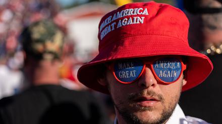Ein Trump-Unterstützer bei einer Wahlkampfveranstaltung des Republikaners. 