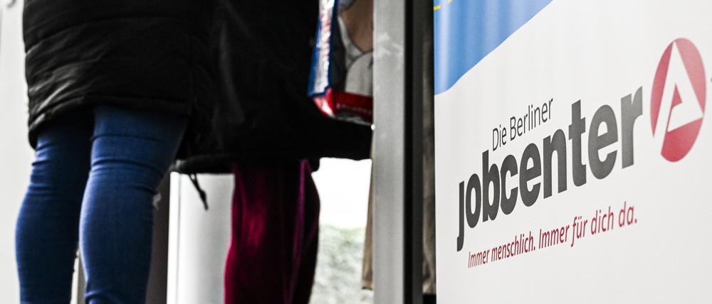 Der Eingang zum Jobcenter Tempelhof-Schöneberg.