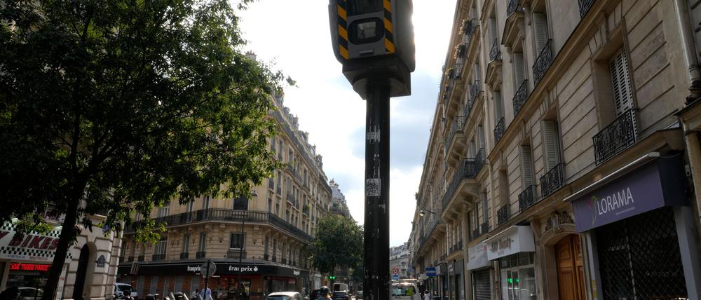 Ein Teil der Radarfallen in Frankreich soll künftig etliche Verstöße zugleich erfassen (Archivbild).