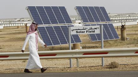 Saudi-Arabien will in die Erzeugung grünen Wasserstoffs mithilfe von Solarenergie investieren.