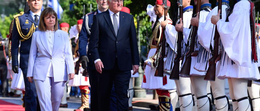 Bundespräsident Frank-Walter Steinmeier wird in Athen mit Reparationsfragen konfrontiert.