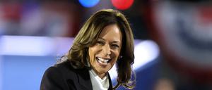 Die demokratische Präsidentschaftskandidatin und Vizepräsidentin Kamala Harris spricht während einer Wahlkampfveranstaltung in Washington, DC (Archivbild).