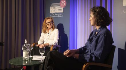 Voller Ideen. US-Schriftstellerin Mona Simpson (links im Bild) beantwortet auf dem Podium Fragen von Lauren Oyler. 