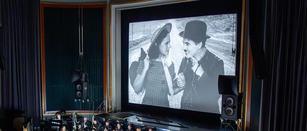 Das Kino Babylon am Rosa-Luxemburg-Platz