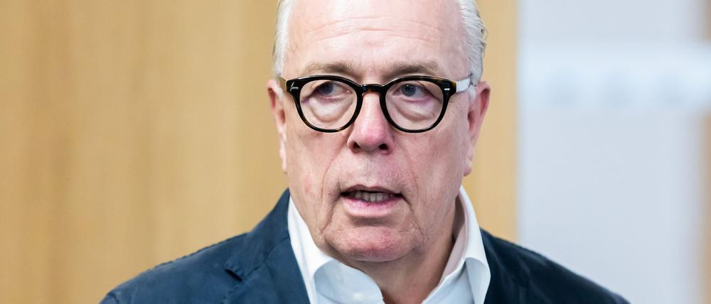 Ärztepräsident Klaus Reinhardt kann sich Krankschreibungen auch nur für einige Stunden am Tag vorstellen. (Archivbild)