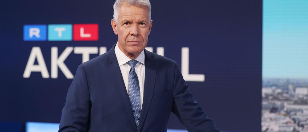 Peter Kloeppel tauschte für eine Dokumentation das TV-Studio gegen eine Flüchtlingsunterkunft (Archivbild).