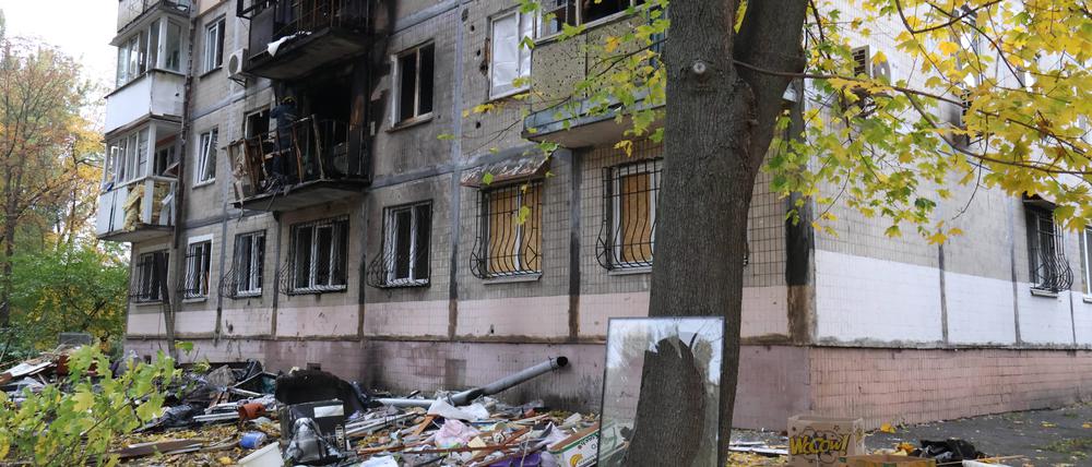 Schäden an einem Gebäude in Kiew