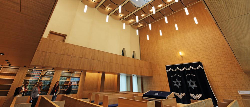 Interessierte können während der Themenwoche an ersten Führungen durch das neue Synagogenzentrum teilnehmen.  