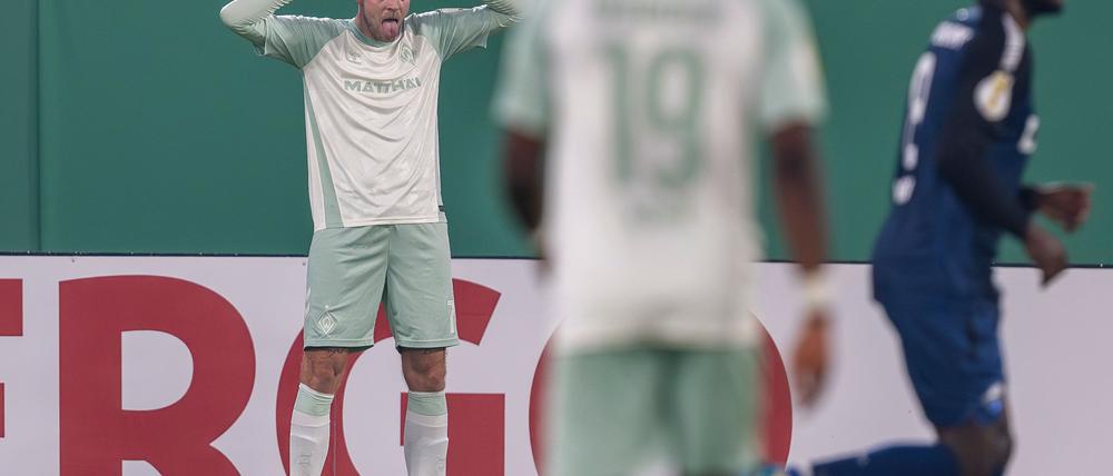 Marvin Ducksch von Werder Bremen feiert sein Tor zum 1:0 in Paderborn.