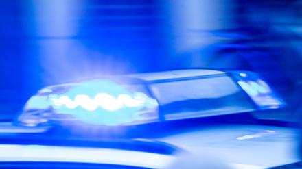 Die Polizei sprengt eine Tasche mit Sprengstoff. (Symbolbild) 