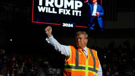 Trump fällt im Wahlkampf immer wieder mit Rassismus und Sexismus auf. 