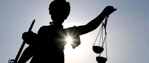 Ein Narkosearzt soll mehreren Kindern verunreinigtes Narkosemittel gespritzt haben.