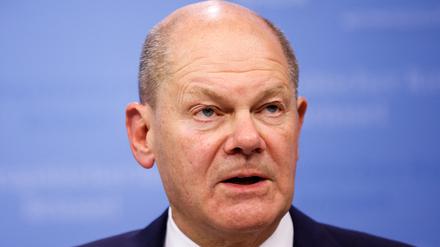 Der deutsche Bundeskanzler Olaf Scholz nimmt an einer Pressekonferenz in Brüssel, Belgien, am 17. Oktober 2024 teil.