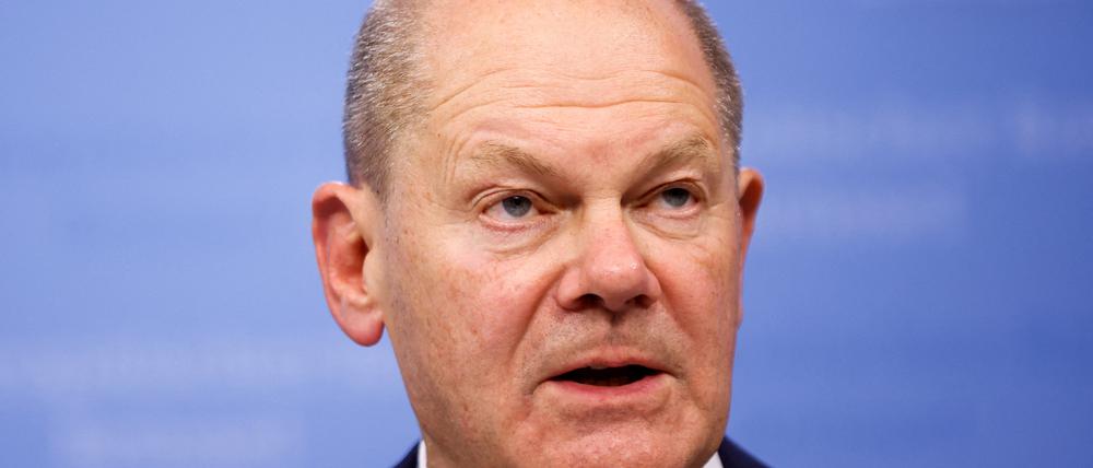 Der deutsche Bundeskanzler Olaf Scholz nimmt an einer Pressekonferenz in Brüssel, Belgien, am 17. Oktober 2024 teil.