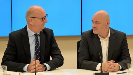 Die Landesvorsitzenden von SPD und BSW, Ministerpräsident Dietmar Woidke und Robert Crumbach, wollen am Montag Koalitionsverhandlungen beginnen. (Archivbild) 