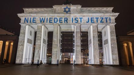 „Nie wieder ist jetzt: Jüdisches Leben in Deutschland schützen, bewahren und stärken“, lautet auch der Titel des vierseitigen Entwurfs.