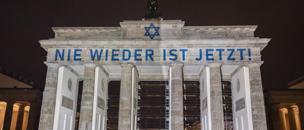 „Nie wieder ist jetzt: Jüdisches Leben in Deutschland schützen, bewahren und stärken“, lautet auch der Titel des vierseitigen Entwurfs.