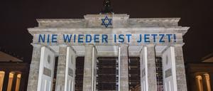 „Nie wieder ist jetzt: Jüdisches Leben in Deutschland schützen, bewahren und stärken“, lautet auch der Titel des vierseitigen Entwurfs.