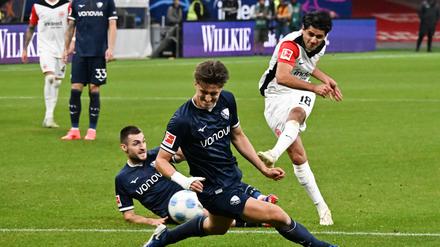 Treffer zum 5:1: Mahmoud Dahoud (r).