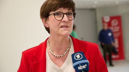 SPD-Chefin Saskia Esken lehnt Lindners Vorschläge durch die Bank ab. 