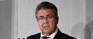 Sigmar Gabriel spricht als Vorsitzender des Vereins Atlantik-Brücke bei dem Festakt anlässlich des 70. Jahrestages der Gründung des Vereins (Archivbild).