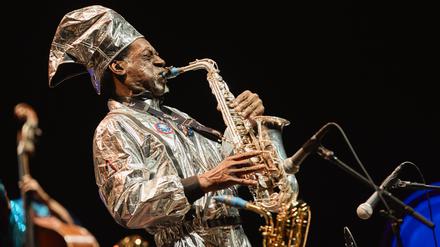 Space is the Place. Knoel Scott, der derzeitige Zeremonienmeister des Sun Ra Arkestra in Berlin.