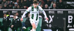 Lukas Ullrich bekam nach seinem Startelfdebüt in der Bundesliga eine Menge Lob ab.