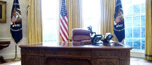 Der Schreibtisch im Oval Office des Weißen Hauses (Archivbild von 2018).