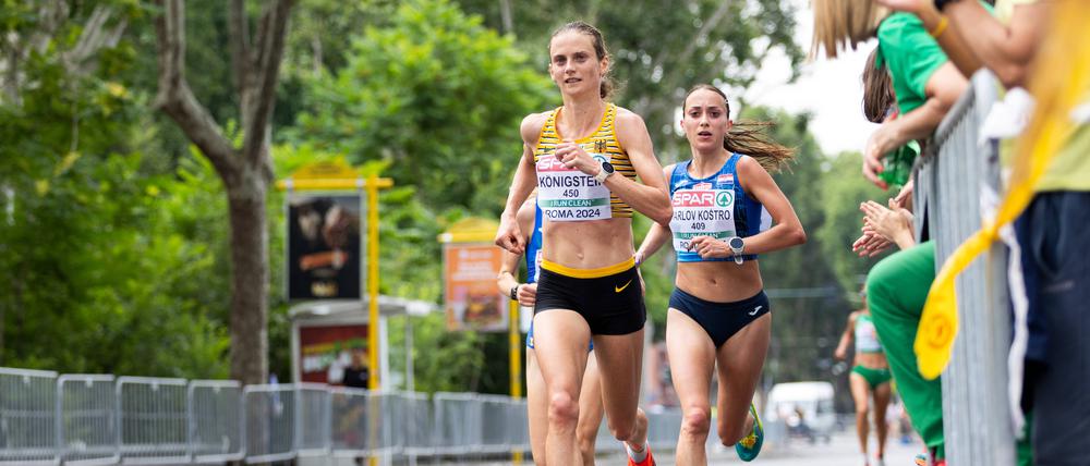 Fabienne Königstein (vorne) zählt zu den besten deutschen Langstreckenläuferinnen.