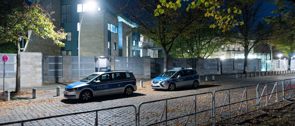 Der Schutz jüdischer Einrichtungen wird vom Land Berlin mit 9,9 Millionen Euro gefördert.