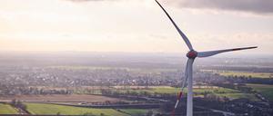 Im Industrie- und Gewerbegebiet Buchholz Nord soll die Energie mit Wind und Sonne erzeugt werden. (Archivbild)