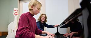 Musikunterricht an einer Volkshochschule (Archivbild).