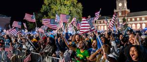 Studierende der Howard University, Kamala Harris’ Alma Mater, jubeln für die demokratische Kandidatin