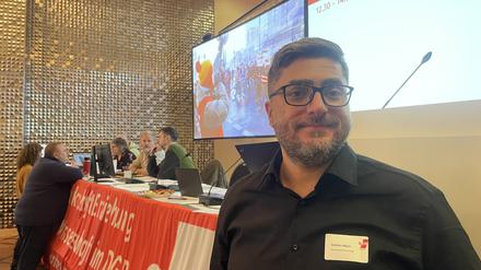 Der neue GEW-Vorsitzende Gökhan Akgün am Mittwoch nach seiner Wahl.
