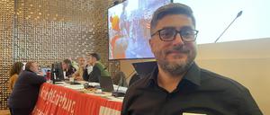Der neue GEW-Vorsitzende Gökhan Akgün am Mittwoch nach seiner Wahl.