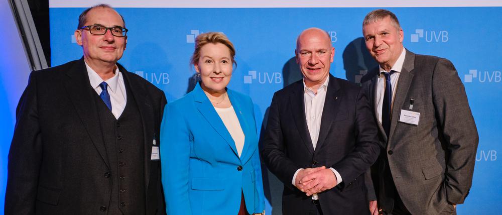 Stefan Moschko, Franziska Giffey, Kai Wegner, Alexander Schirp (von links nach rechts)