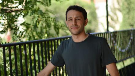 Der Israeli Max Kresch übt Kritik an Israels Kriegsführung in Gaza.