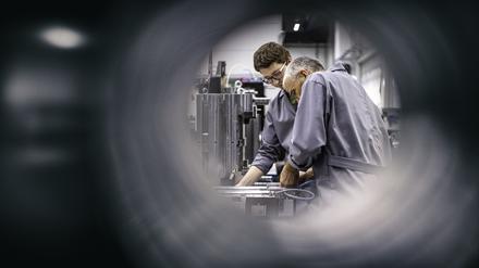 Auch Auszubildende können jetzt durch ein Stipendium finanzielle Unterstützung bekommen. 