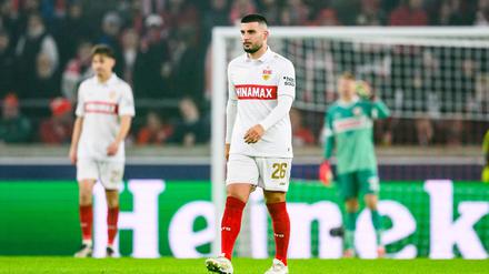Stuttgarts Deniz Undav wurde im Champions-League-Spiel gegen Bergamo angeschlagen ausgewechselt.
