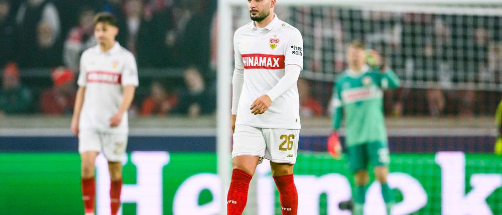 Stuttgarts Deniz Undav wurde im Champions-League-Spiel gegen Bergamo angeschlagen ausgewechselt.