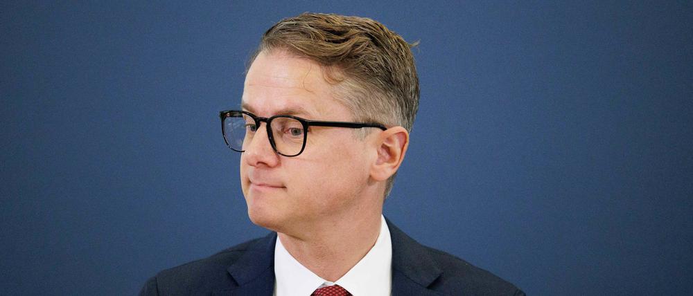 Carsten Linnemann, verantwortlich für das Grundsatzprogramm der CDU, hat Eckpunkte für ein Sofortprogramm der CDU nach einer möglichen Regierungsübernahme vorgestellt.