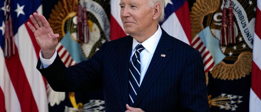  Biden: „Am 20. Januar wird es hier in Amerika eine friedliche Machtübergabe geben.“ 