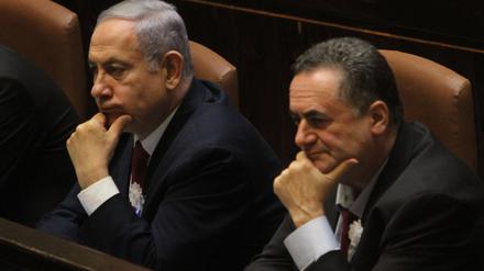 Der neue Verteidigungsminister Israel Katz neben Ministerpräsident Benjamin Netanjahu