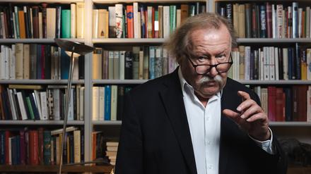 Philosoph Peter Sloterdijk in seiner Wohnung in Halensee.